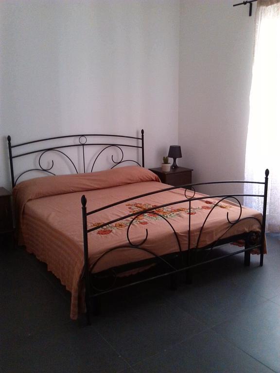 B&B Largo Barile Caltanissetta Chambre photo